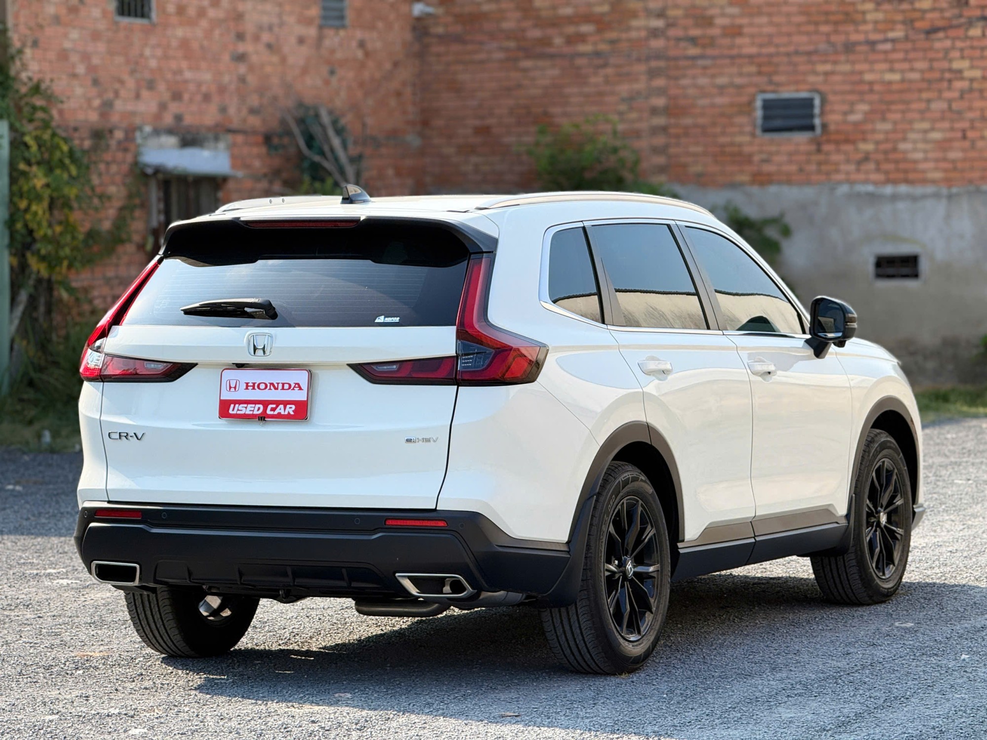 Xe lướt Honda CR-V e:HEV L Hybird 2026 màu trắng 